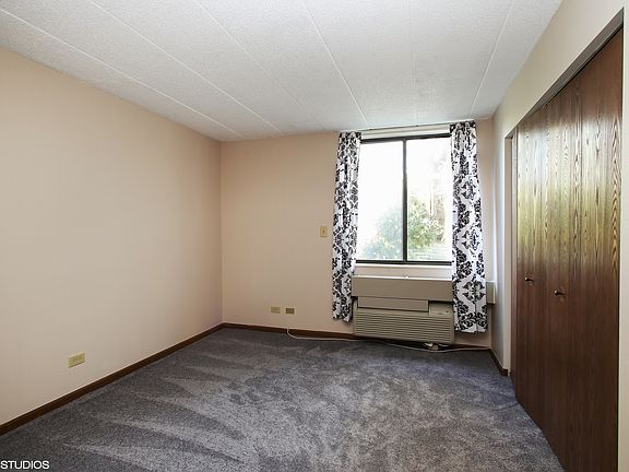 5th image of 75 Kristin Cir APT 201