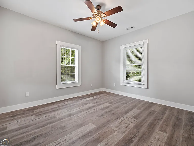 1126 Briarcliff Pl NE #1 — Photo 11