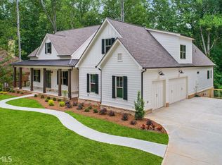 34 Old Mountain Rd, Powder Springs, GA 30127