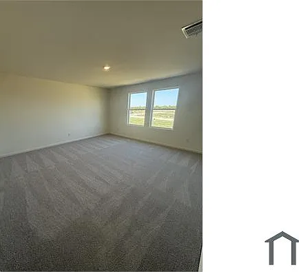 4 bed, 2260 sqft, $3,200 — Photo 4
