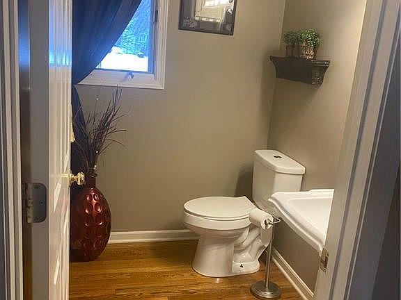 2nd image of 3188 Crown Pointe Dr
