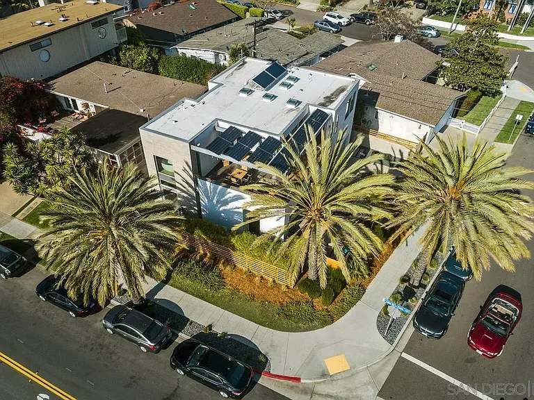 8001 Calle De La Plata — Photo 11