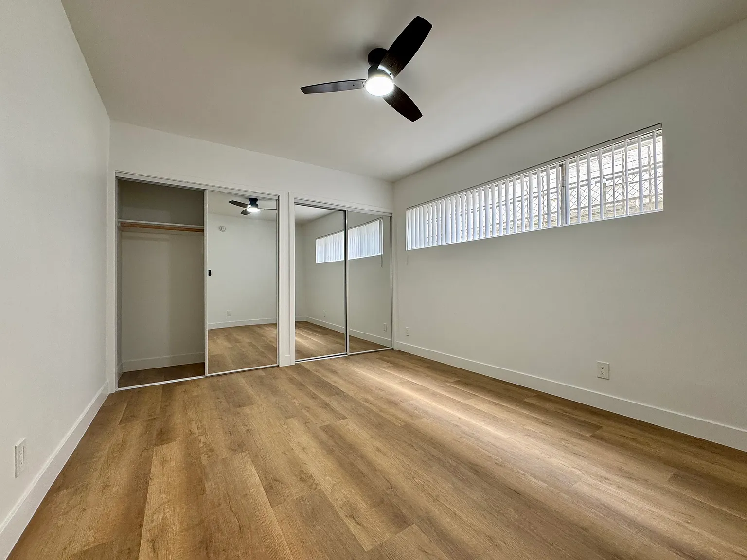 Studio, 700 sqft, $1,921 — Photo 3