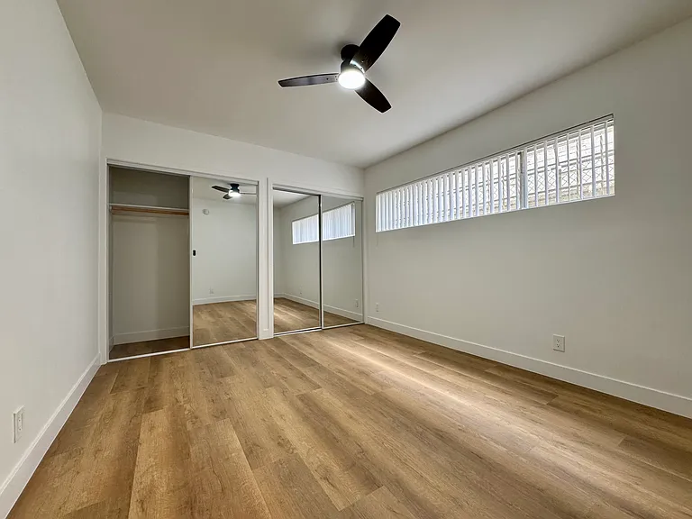 1230 W 29th St #2 — Photo 3