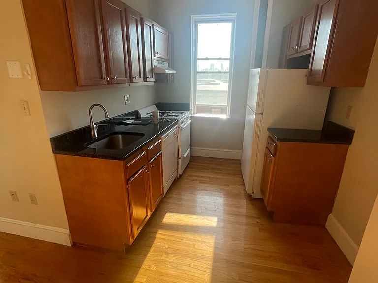 1185 Commonwealth Ave #20 — Photo 11