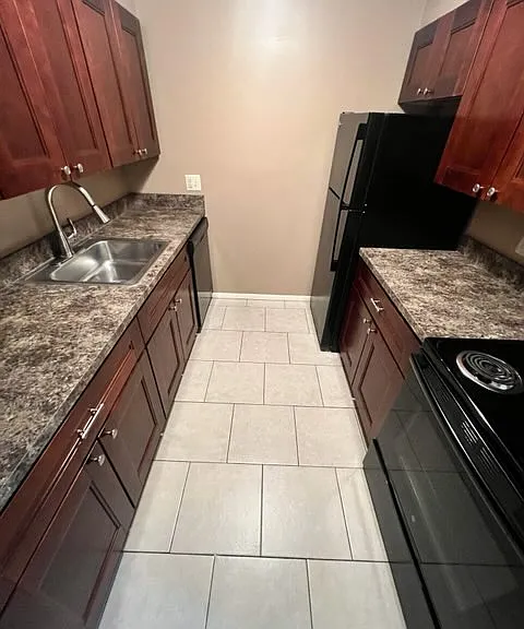4441 S 27th St #E07 — Photo 3