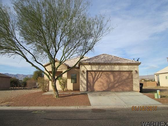 1st image of 2413 Jasmine Dr