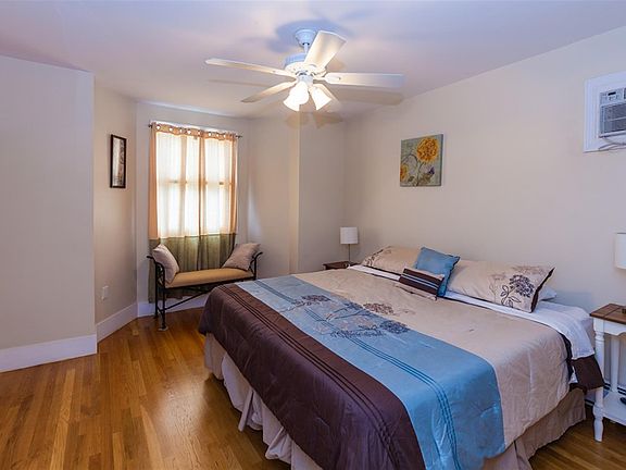 5th image of 36 Florence St #1