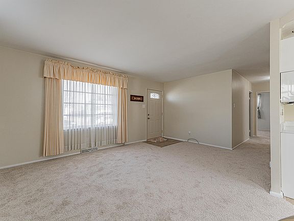 5th image of 145 Debruler Dr