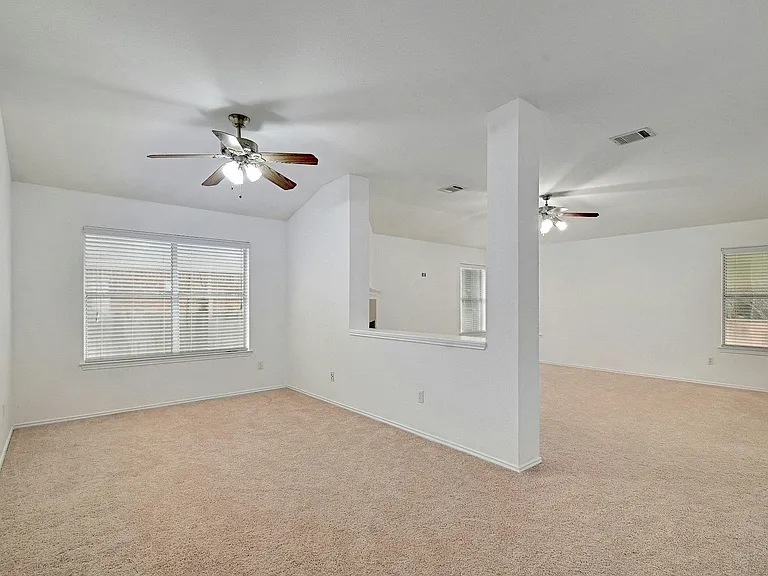 8605 Ganttcrest Dr — Photo 4