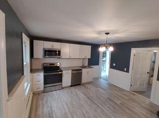 20 Scott Rd APT 1, Cumberland, RI 02864