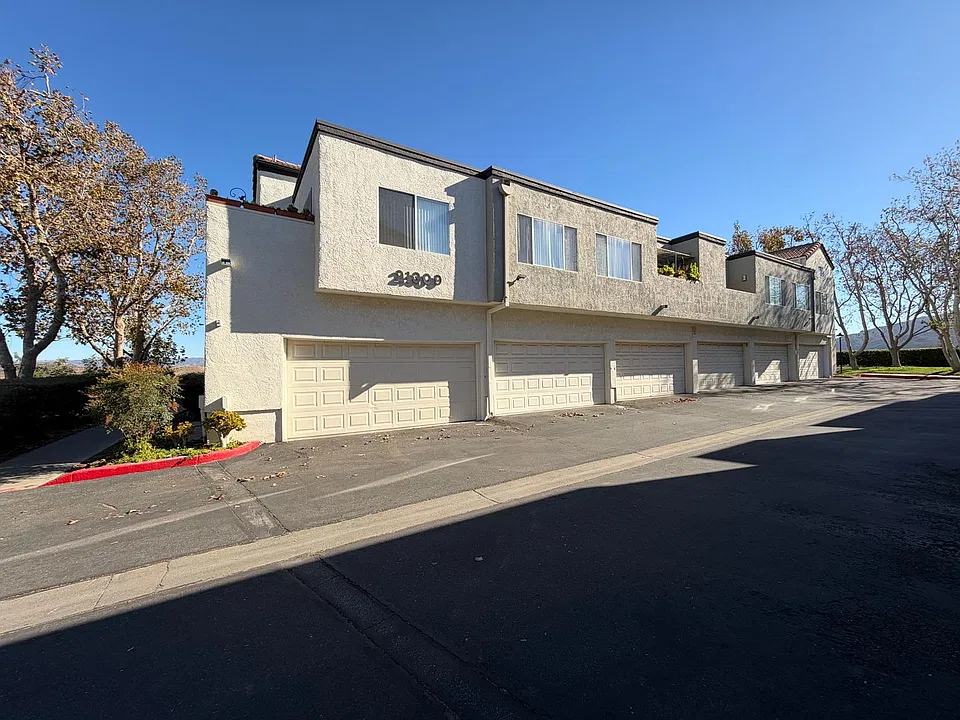 21309 Eucalyptus Way #202