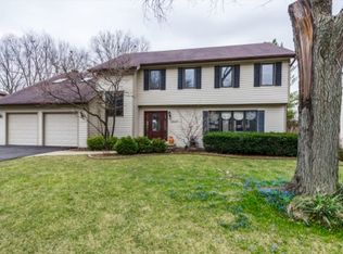 1306 Crestwood Ct, Naperville, IL 60540