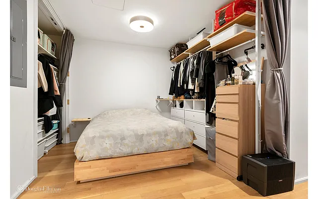 Rented by Douglas Elliman | media 14