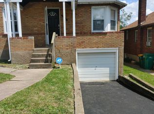 3008 Gary Dr, Saint Louis, MO