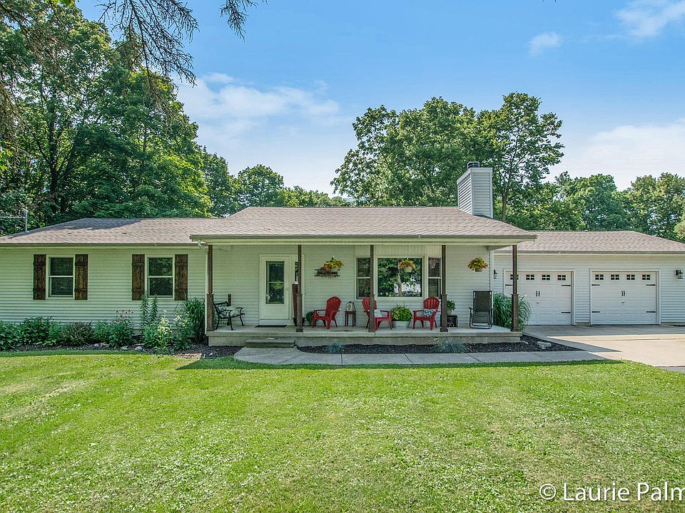 1st image of 2755 Hillcrest Dr