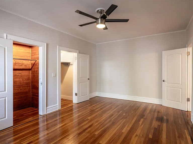 Worthington House Apartments — Photo 11