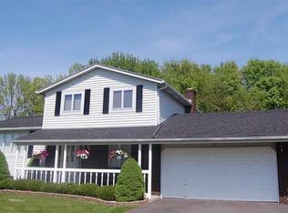 65 Ann Marie Dr, Gates, NY 14606