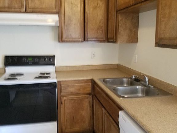4th image of 4070 E Butler Ave APT 105