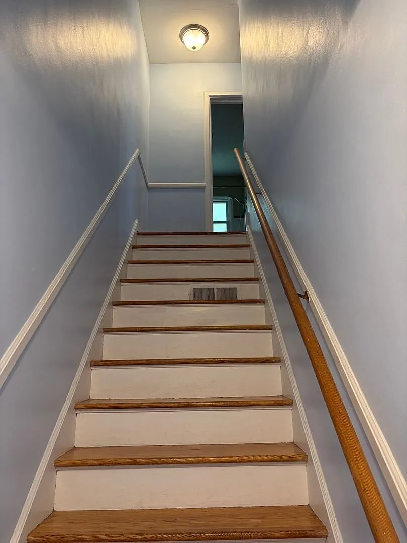 Cleveland Park - University Ridge Condo- 2 Bedroom 1 Bath — Photo 3
