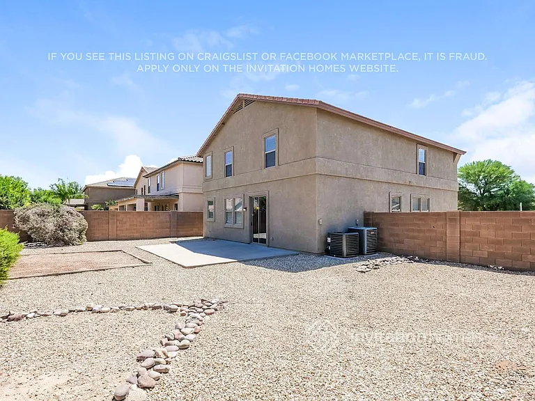 1806 E Patrick Ln — Photo 17