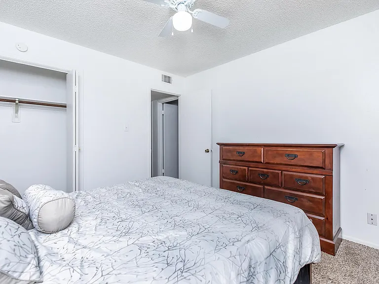 Rock Brook Apartments — Photo 39