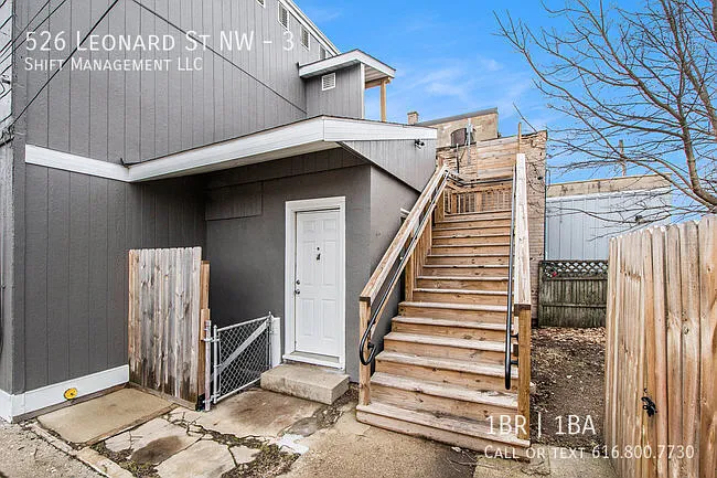526 Leonard St NW #3 — Photo 9