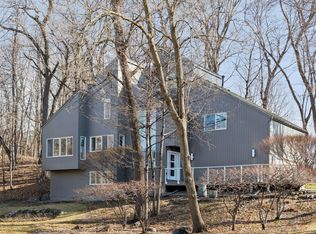 1713 Pondview Ter, Wayzata, MN 55391