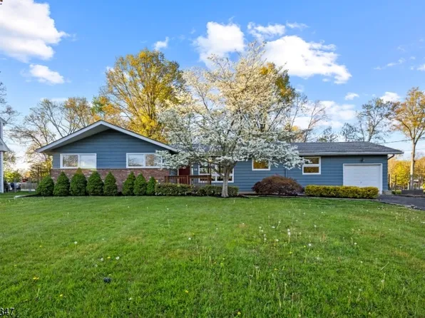 16 Parkway Dr, Montville Twp., NJ 07058