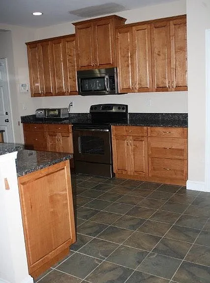 515 Virginia Ave — Photo 9