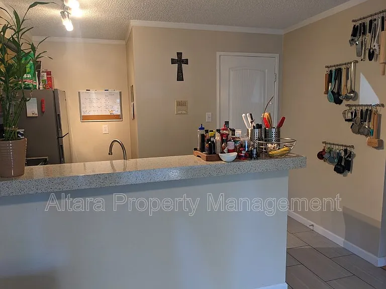 2880 S Locust St #N100 — Photo 5