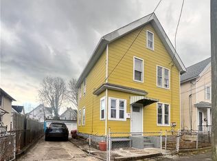 674 Ogden St, Bridgeport, CT 06608