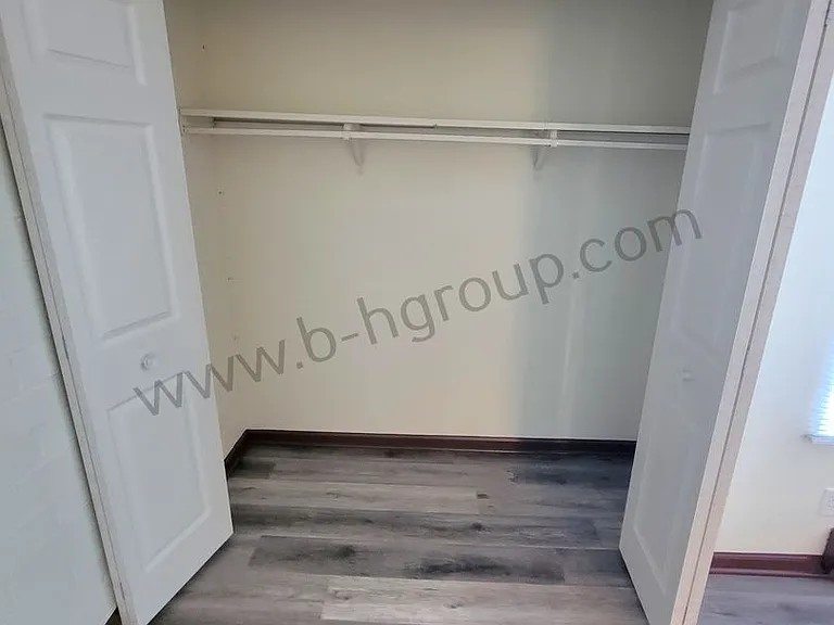 Parkview East — Photo 16