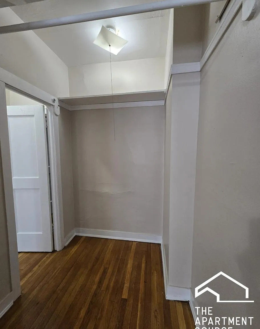7755 North Sheridan Road #2 — Photo 2