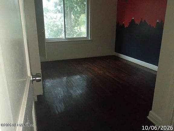 5th image of 3140 BROADWAY Avenue