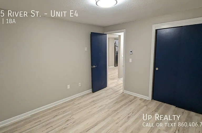 155 River St #E4 — Photo 2