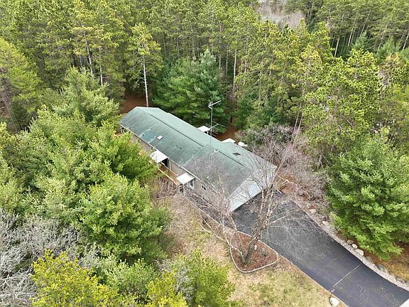 3rd image of 1008 Gem Avenue