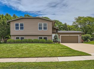 1365 Freeman Rd, Hoffman Estates, IL 60192