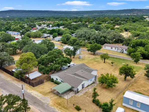 312 Apache Drive, Burnet, TX 78611