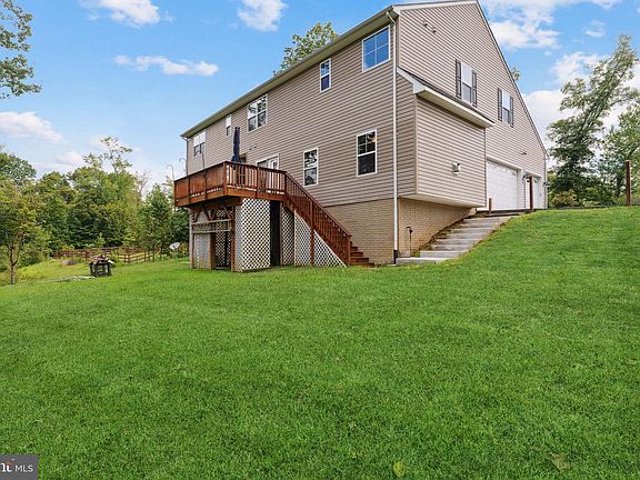 5th image of 2199 Camp Geary Ln