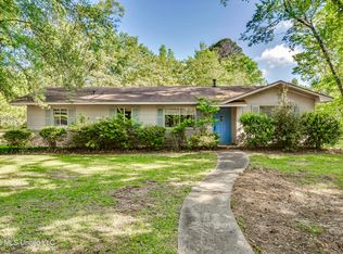 823 Dunton Rd, Clinton, MS 39056