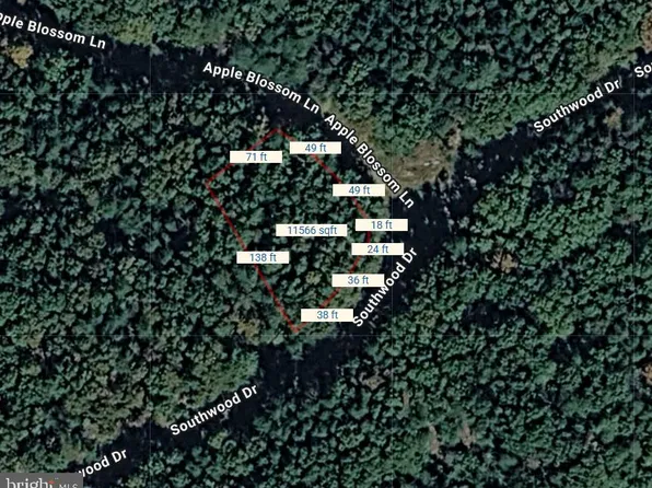 190 Southwood Dr, Cross Junction, VA 22625