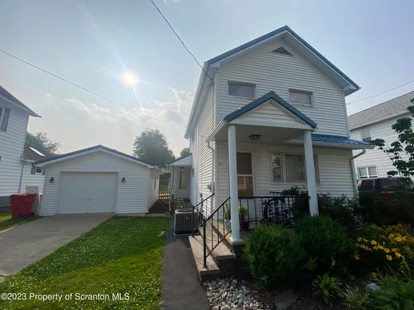 607 Jefferson Ave, Jermyn, PA 18433
