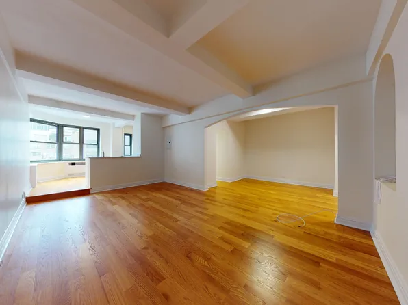 141 E 56th St, New York, NY