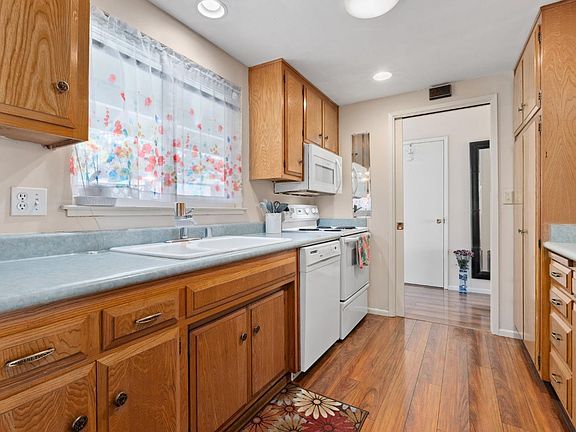 4th image of 18 Glengreen Street