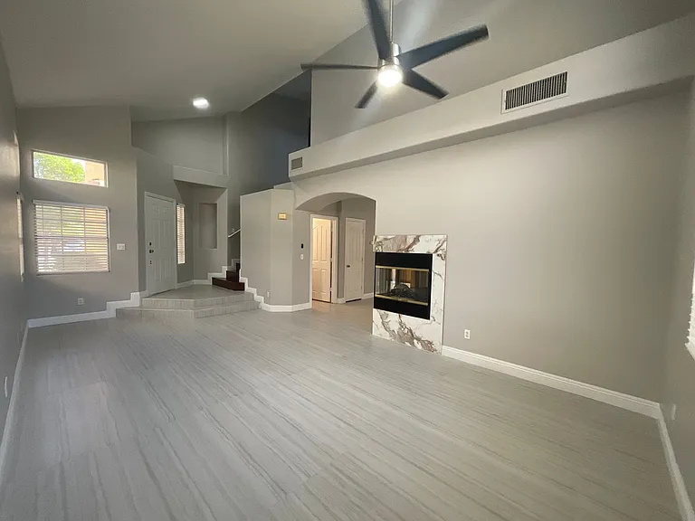 8313 Valleybreeze Ave — Photo 4