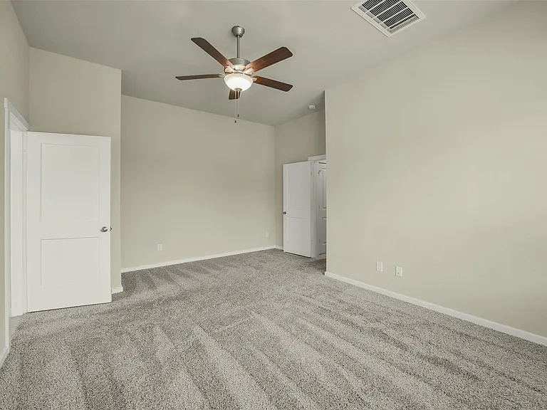 323 N Spotted Fern Dr — Photo 22