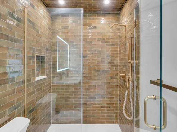 24 Clinton Avenue image 10 of 15