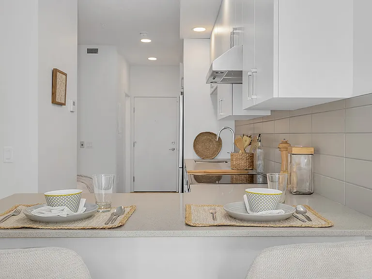 1055 Frost Rd — Photo 28