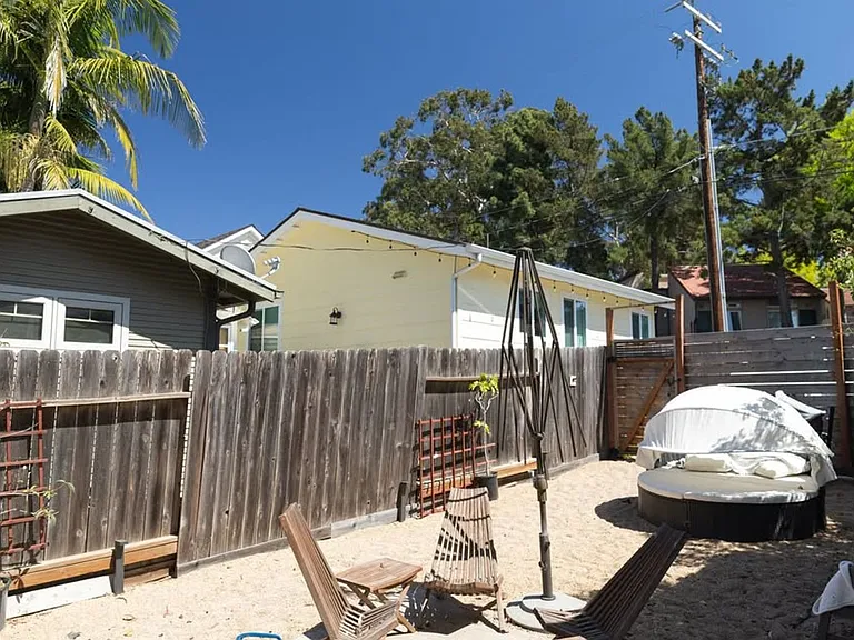 1278 & 1280 Phillips Ln — Photo 7